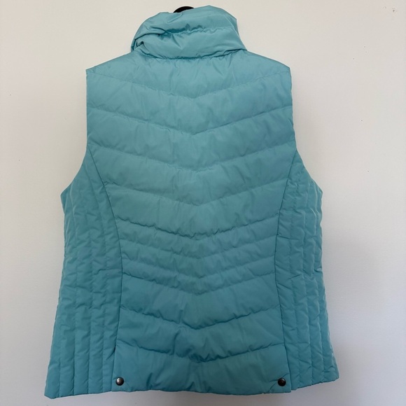 Talbots Blue Quilted Vest with Chevron Pattern NWT - Picture 2 of 10
